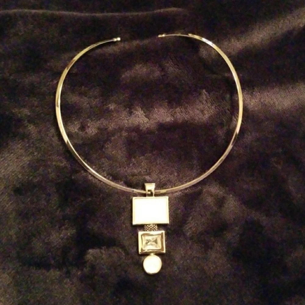 Lia Sophia necklace